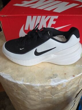Nike Uplift Sc